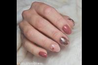 Pink Sparkle Nail Salon