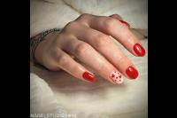 Pink Sparkle Nail Salon