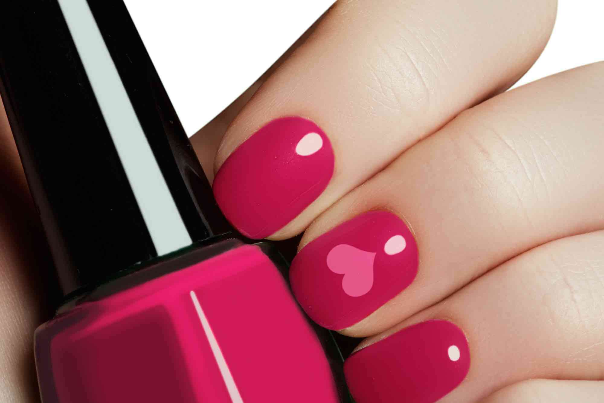 Valentijnsdag nagels hartje rood